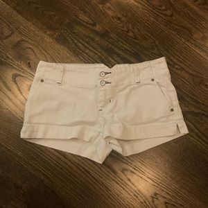 White American Eagle Shorts!